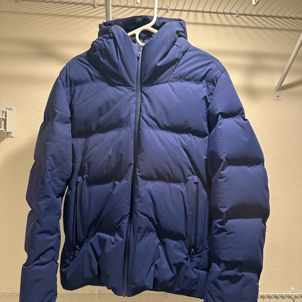 UNIQLO Men’s Seamless Down Parka with Water-Repellent Navy
